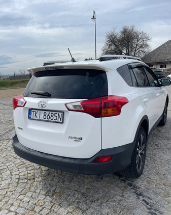 Toyota RAV4 cena 57900 przebieg: 216000, rok produkcji 2015 z Chęciny małe 121